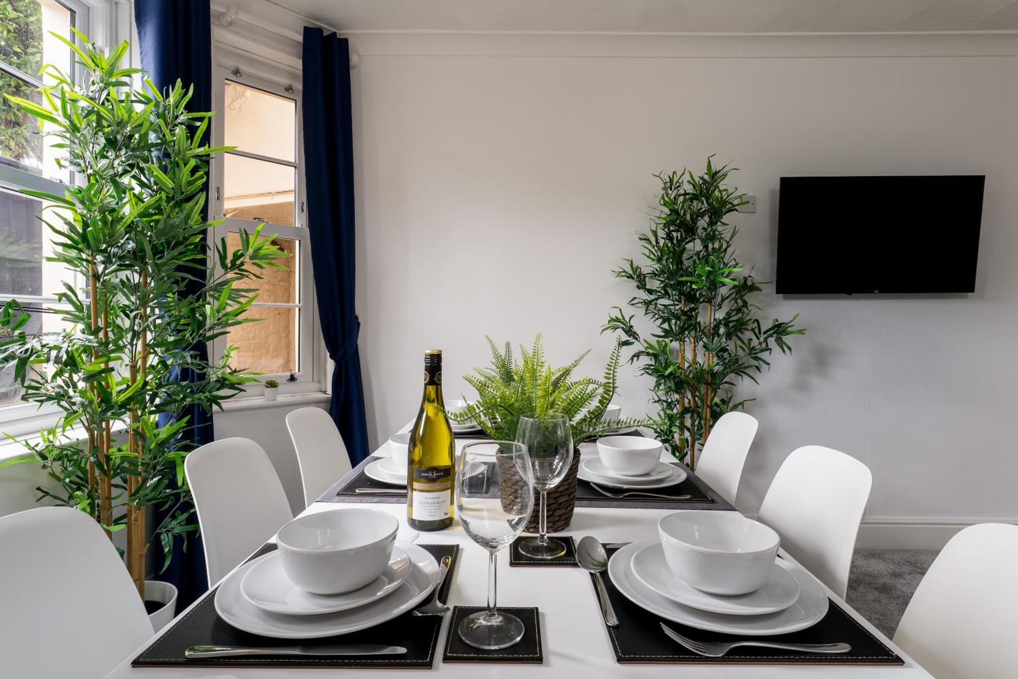 Near Beach, Torquay Heights Modern Apartments, Pet Friendly Номер фото